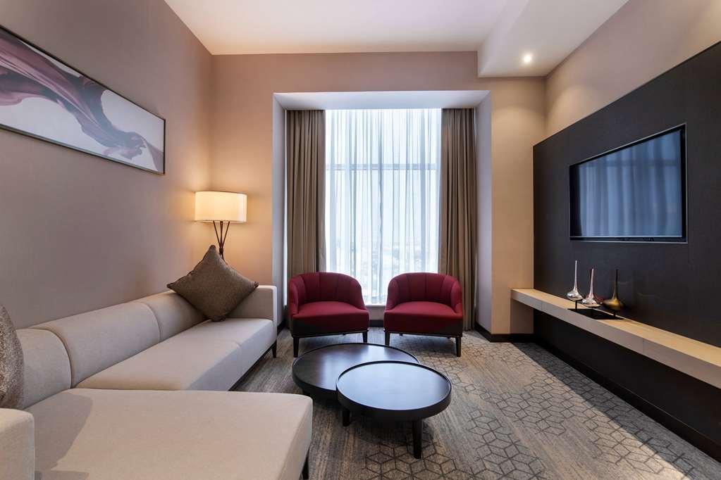 Ramada By Wyndham Riyadh King Fahd Road Habitación foto