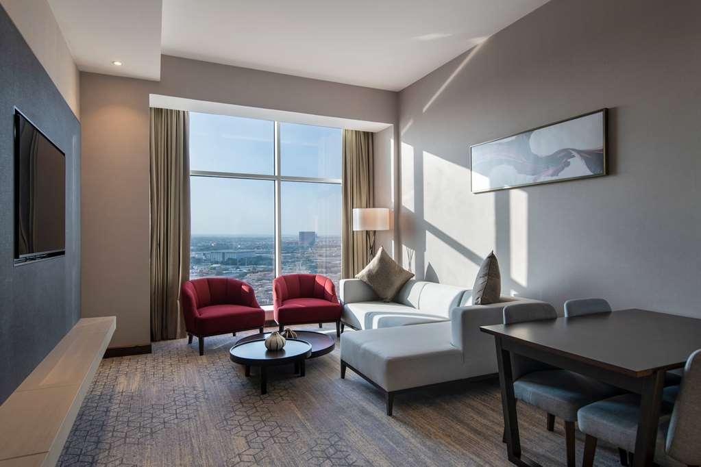 Ramada By Wyndham Riyadh King Fahd Road Habitación foto