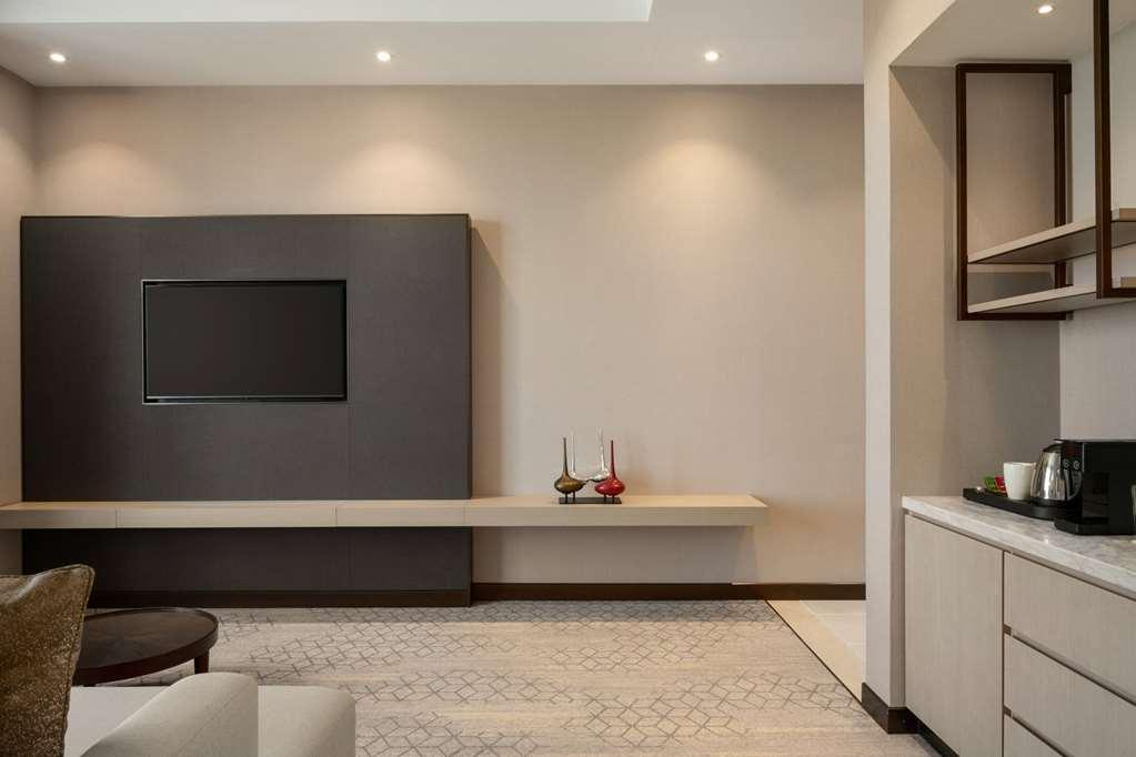 Ramada By Wyndham Riyadh King Fahd Road Habitación foto